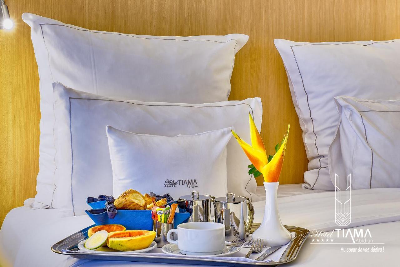 Hotel Tiama อาบีจาน ภายนอก รูปภาพ