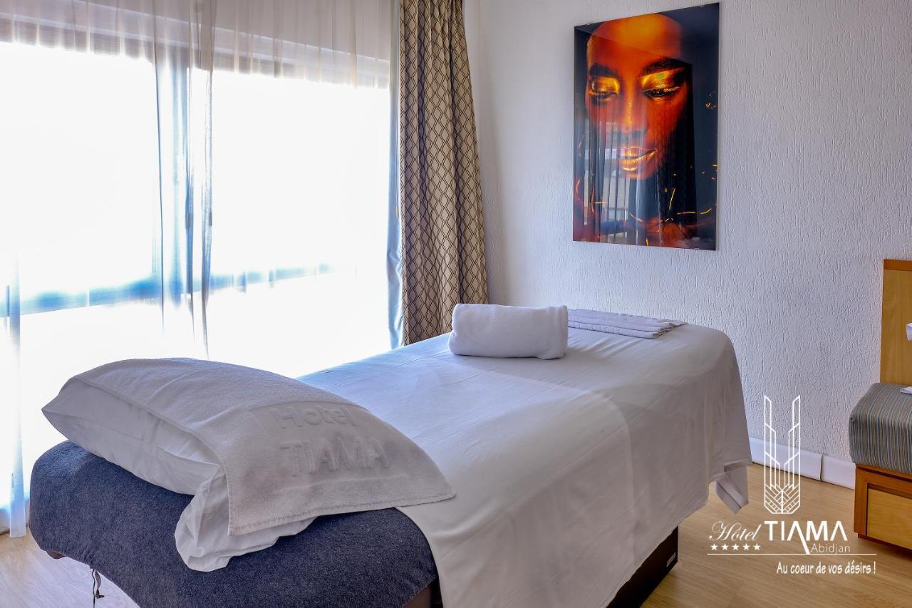 Hotel Tiama อาบีจาน ภายนอก รูปภาพ