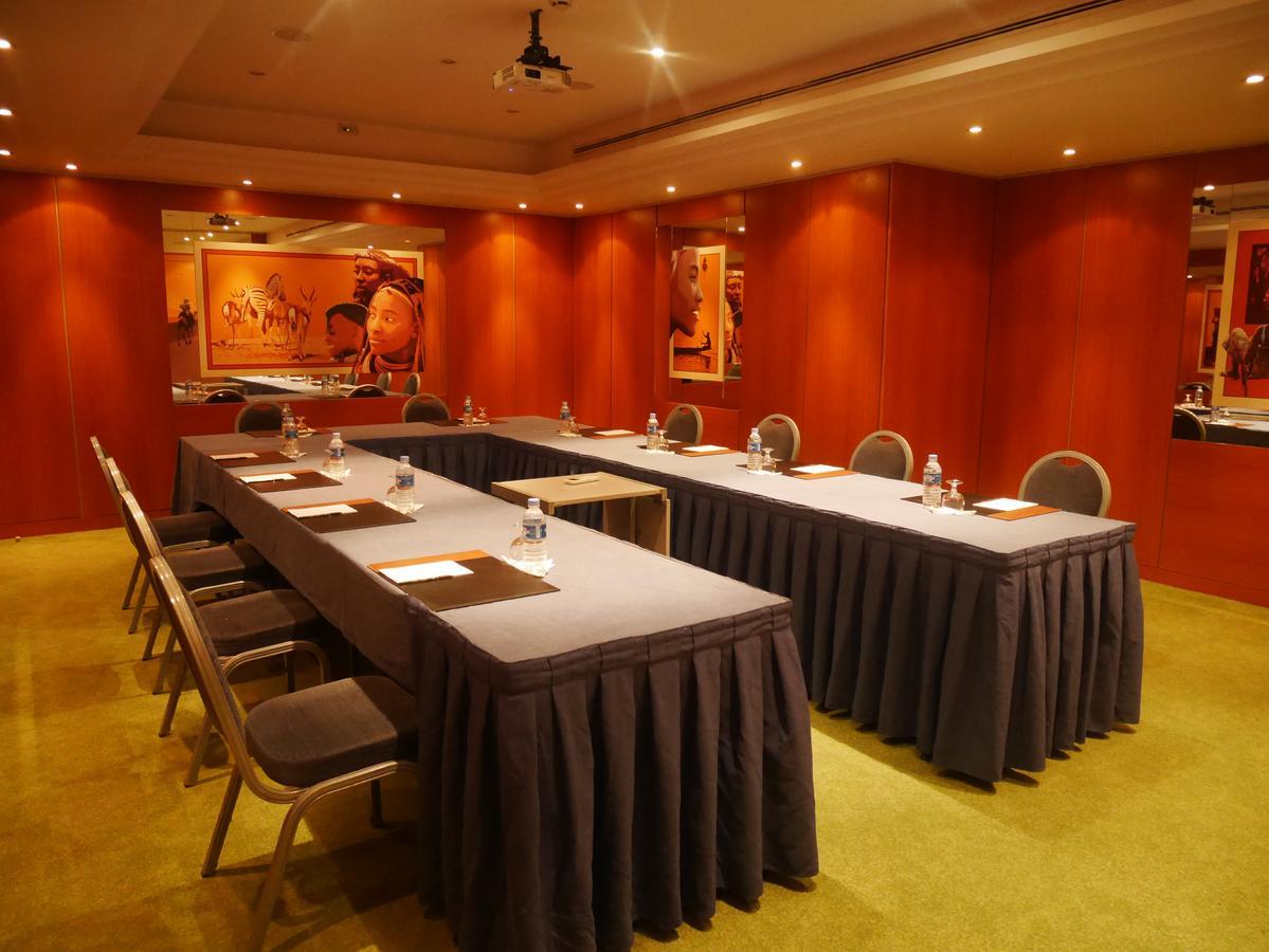 Hotel Tiama อาบีจาน ภายนอก รูปภาพ